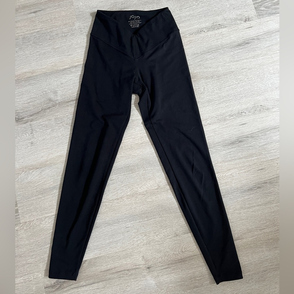 Joja V butter leggings